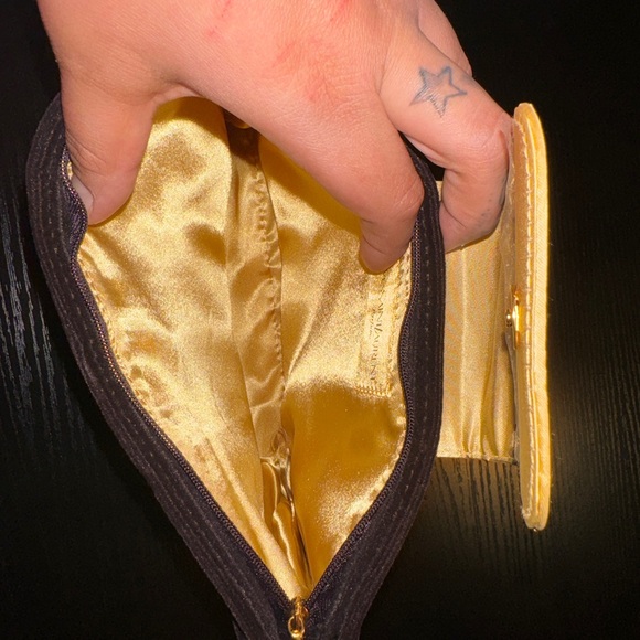 Yves Saint Laurent VINTAGE Clutch Purse Comes w/a mini mirror Classic Brown&Gold - Picture 8 of 8